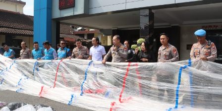 Selama Lebaran 2025,Polres Tulungagung Amankan 39 Balon Udara